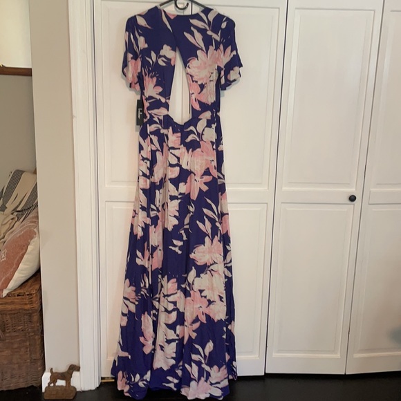 Navy flower dress new with tags - Picture 3 of 4